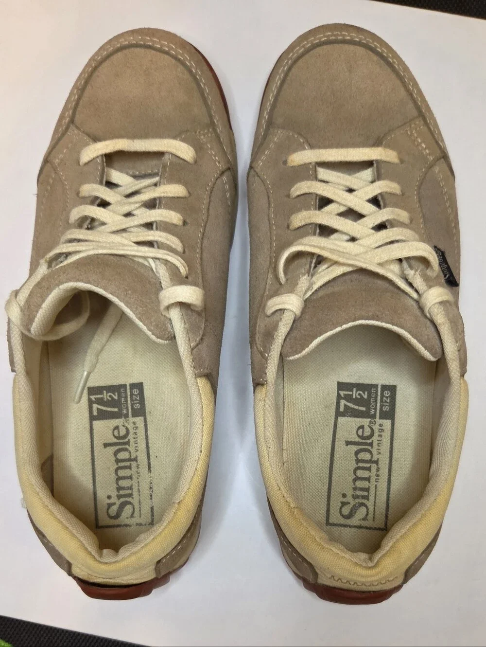 Simple Women's New Vintage Suede Lace Up Sneaker Size 7.5